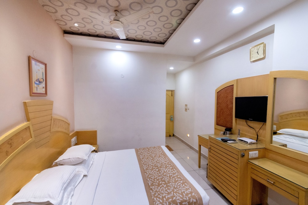 Hotel Annapoorna Residency 12/30