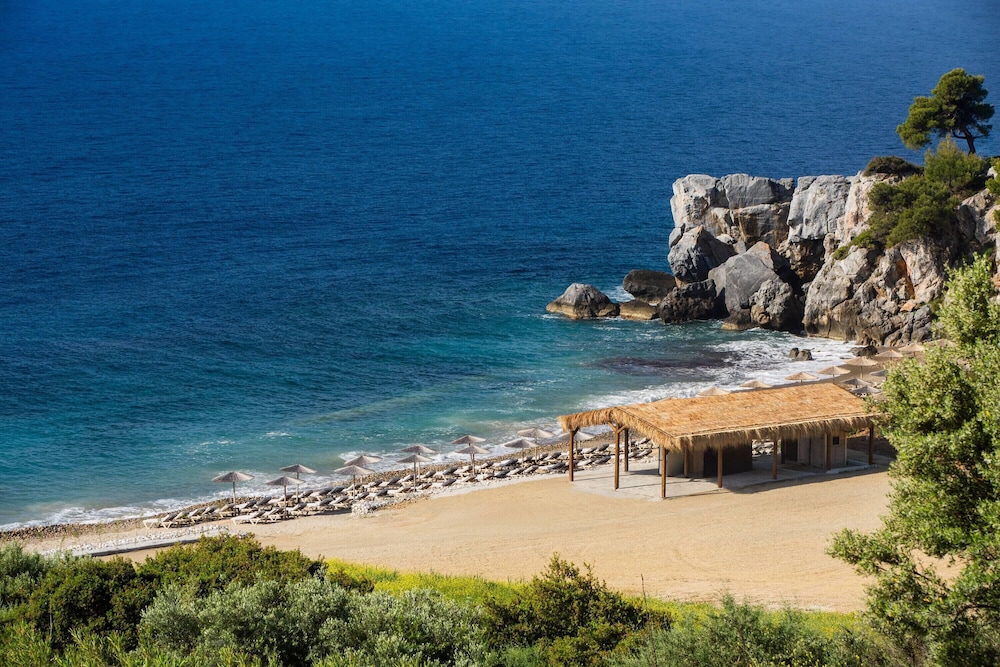 Zeus Eleva Ajul, a Registry Collection Hotel 78/83