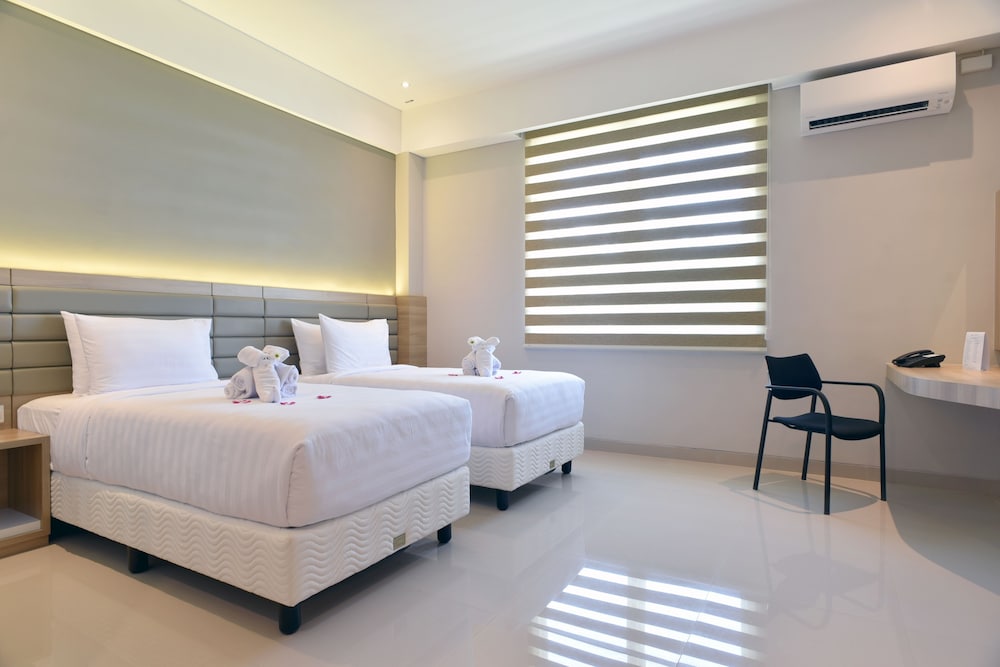 Grass Inn Hotel by Ergon Collections 6/19