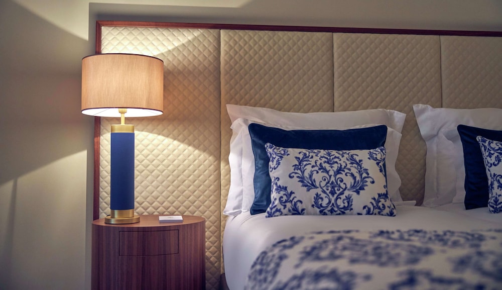 Boeira Garden Hotel Porto Gaia, Curio Collection by Hilton 15/64