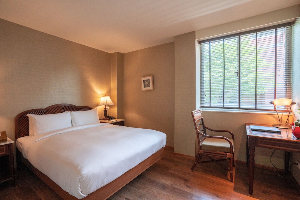 Sizihwan Sunset Beach Resort 12/50