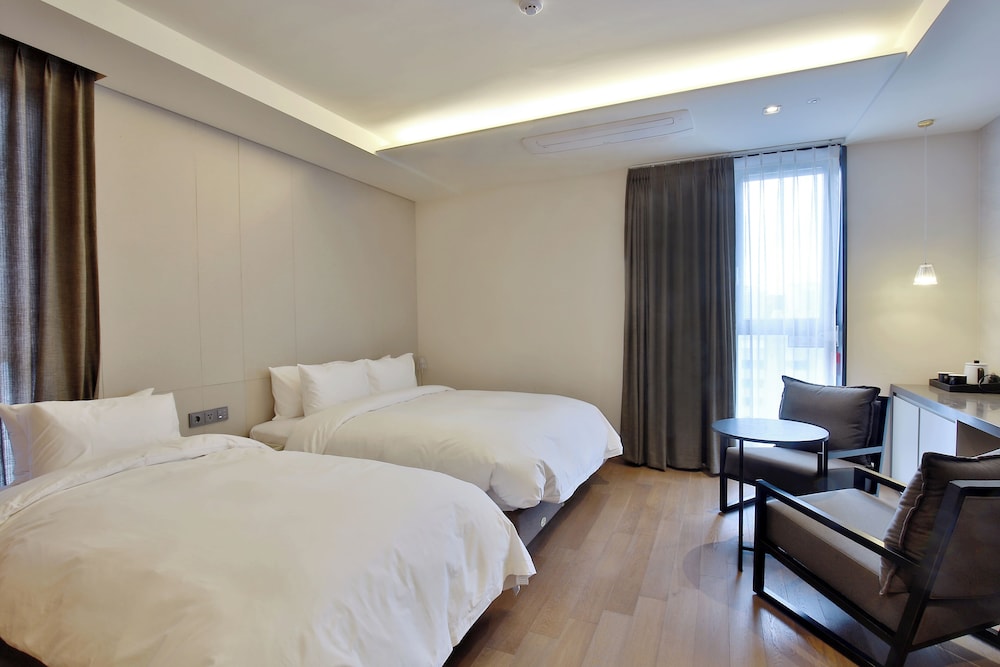Hotel East9 31/69
