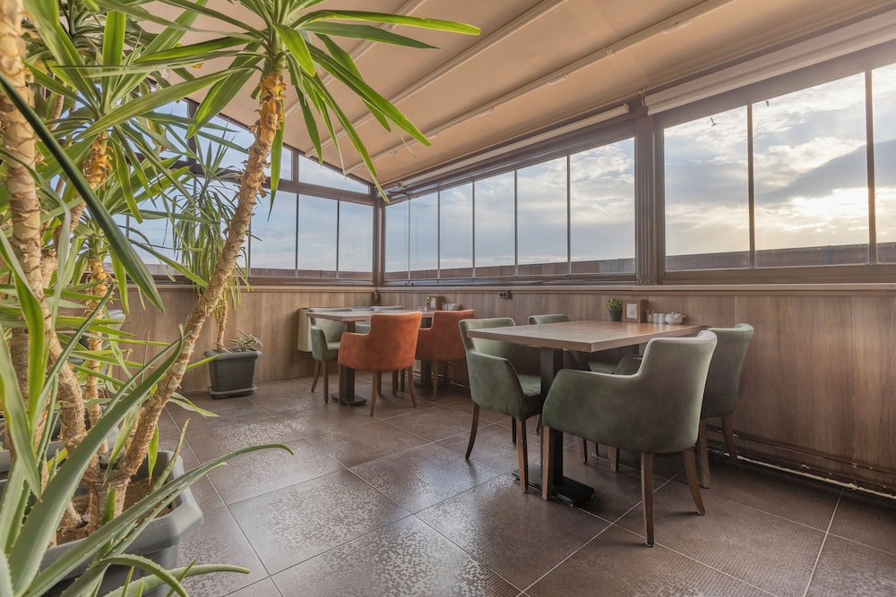 Hotel Atabay 35/48