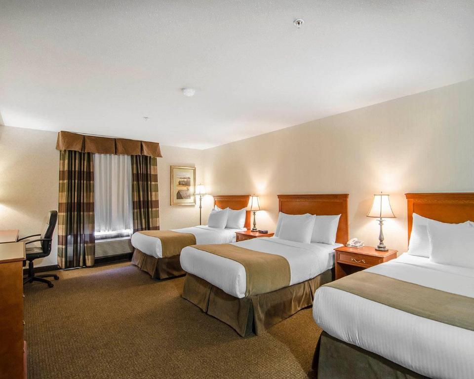 Upgrade, Efficiency, 3 Double Beds