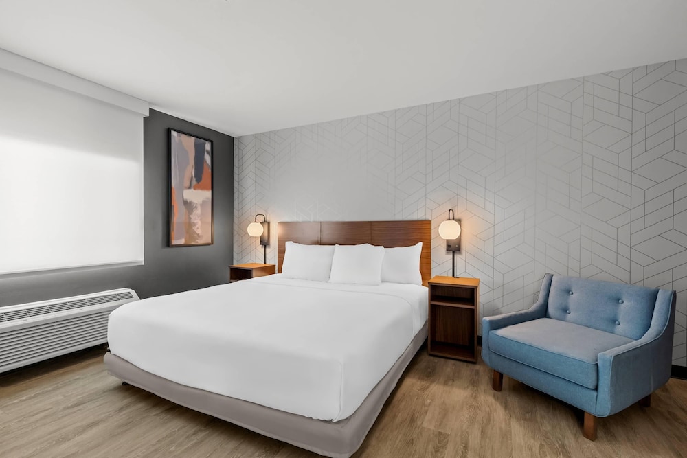 Everhome Suites Temecula 11/49