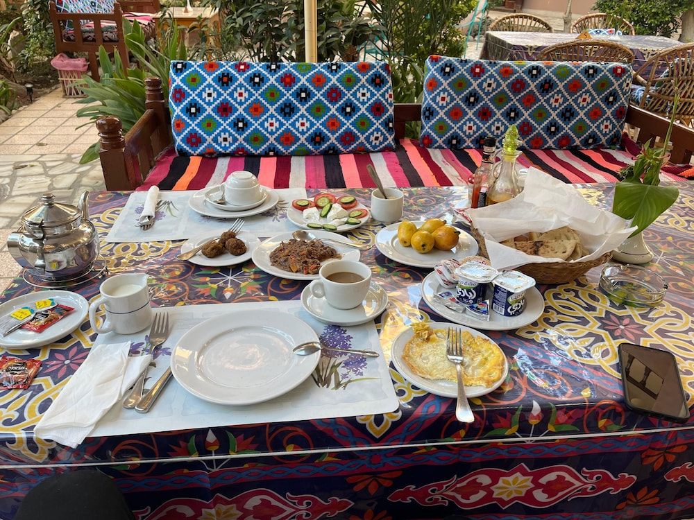 Amon Hotel 32/50