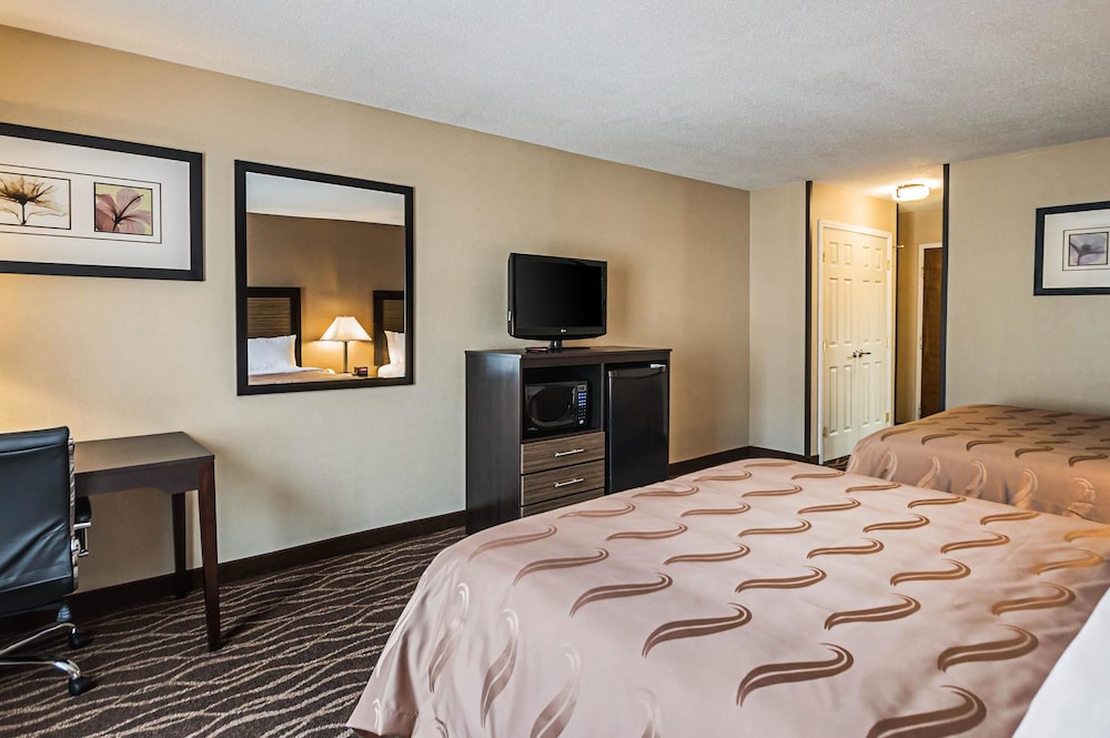 Quality Inn & Suites Frostburg-Cumberland 28/58