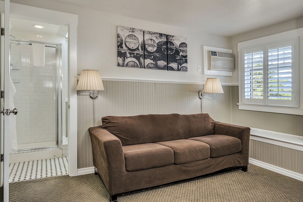 Craftsman Inn 47/70