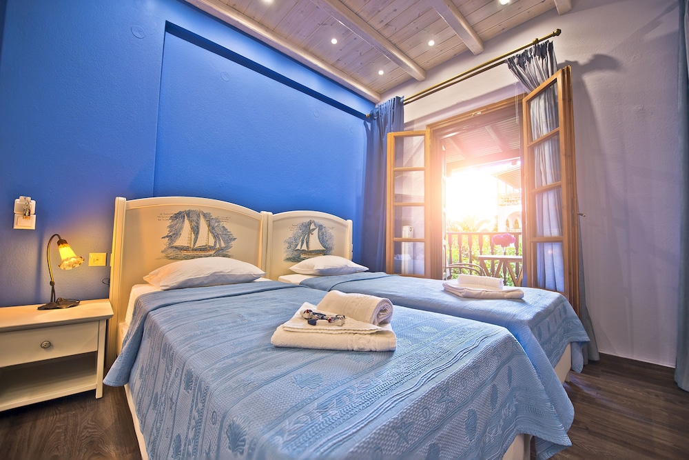 FLAMINGO HOTEL PELION 8/60
