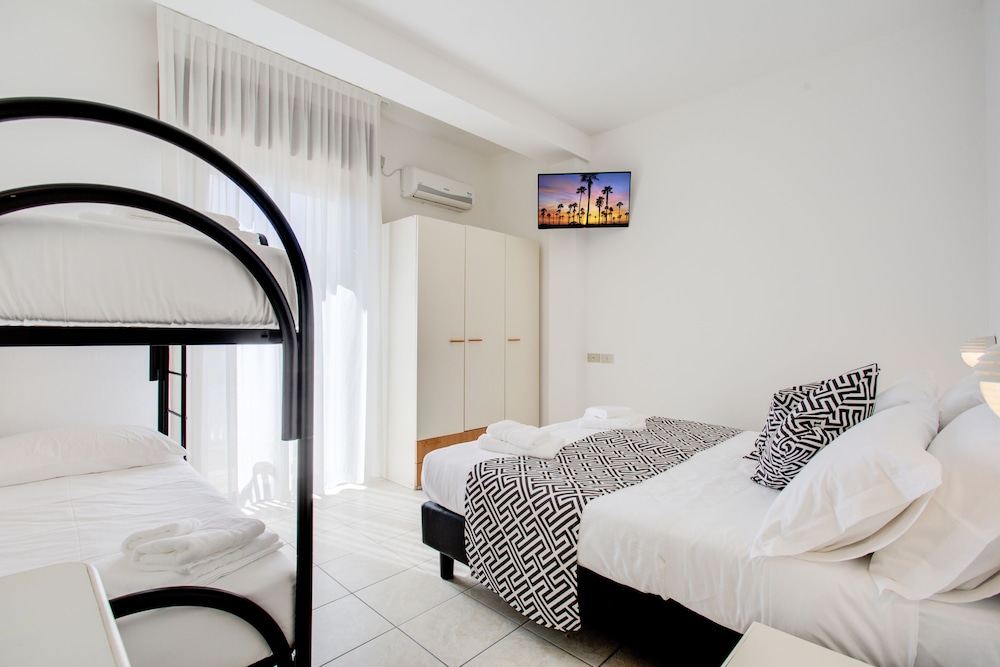 Grazia Hotel 43/58