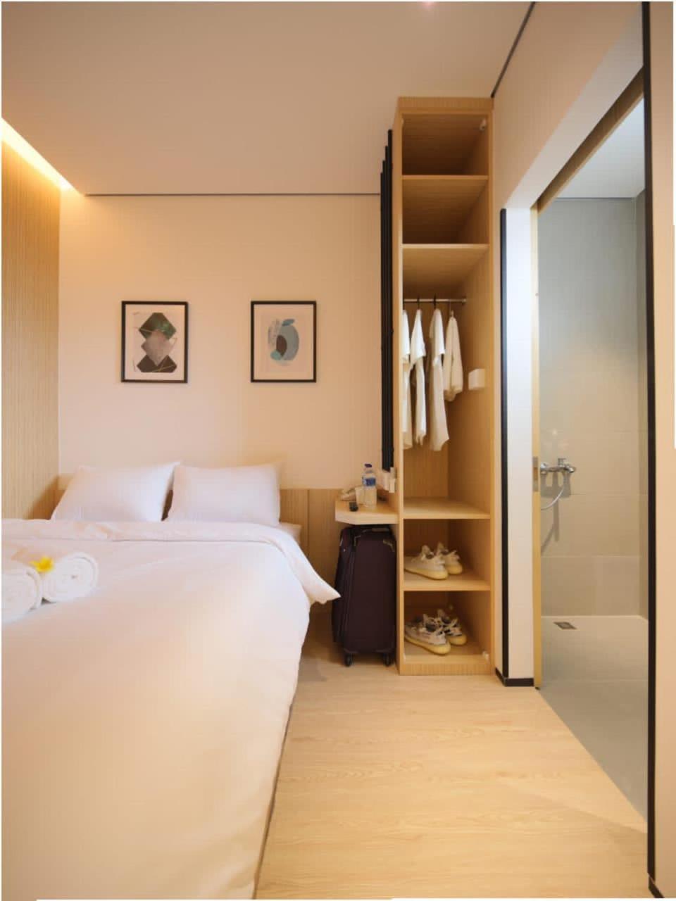 Smart, Double Bed
