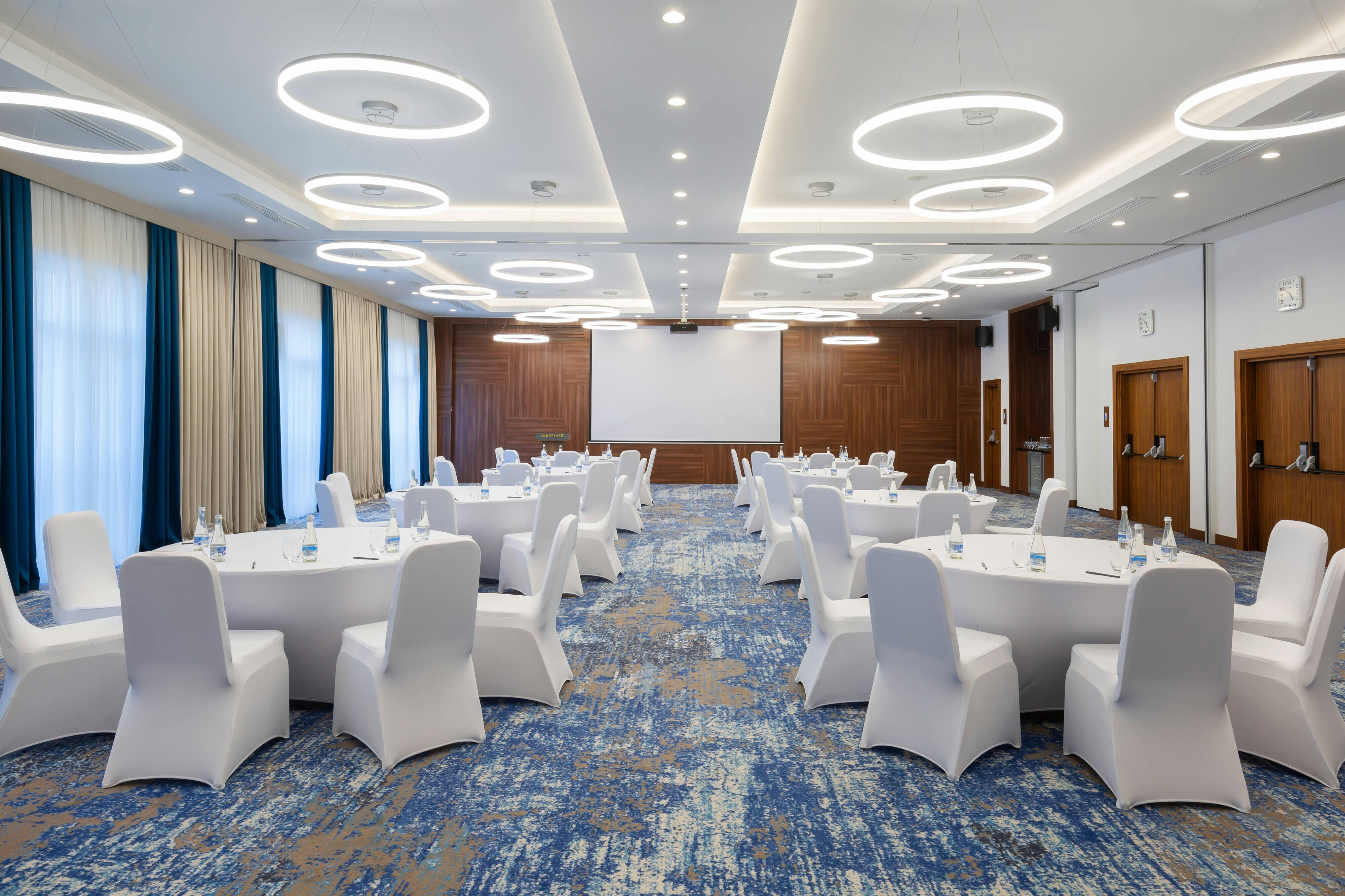 Courtyard by Marriott Tashkent 34/44