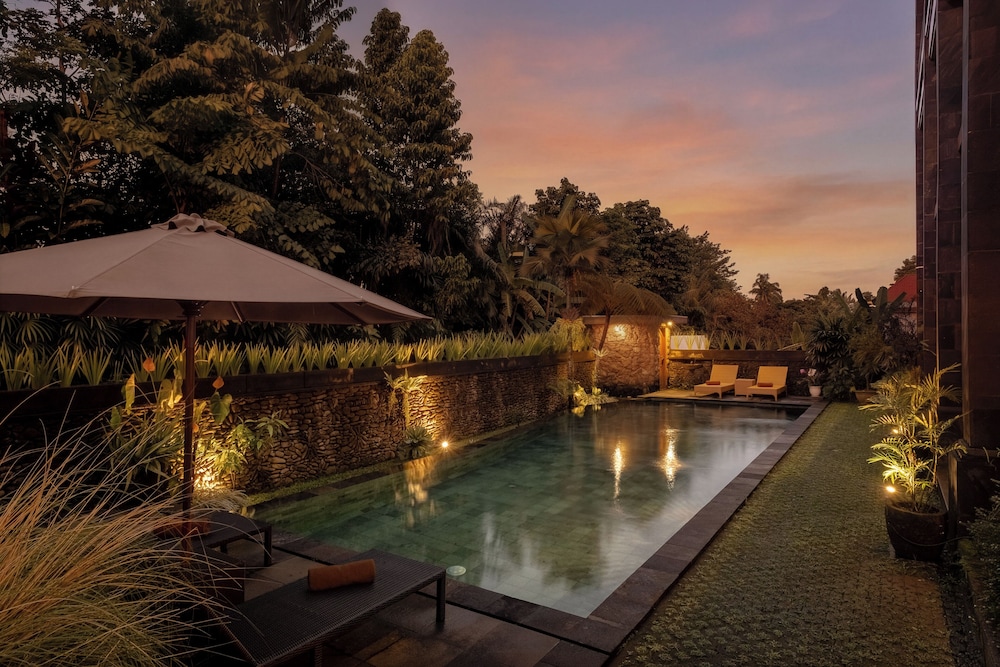 Paon Desa Ubud Hotel & Resort 44/48