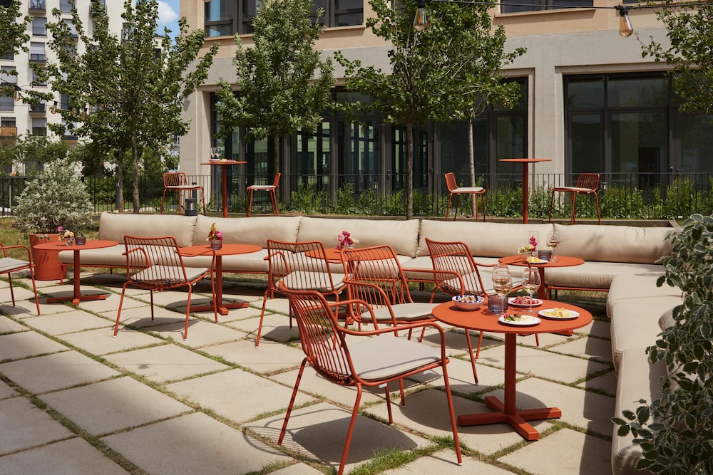 OKKO Hotels Paris Rosa Parks 36/44