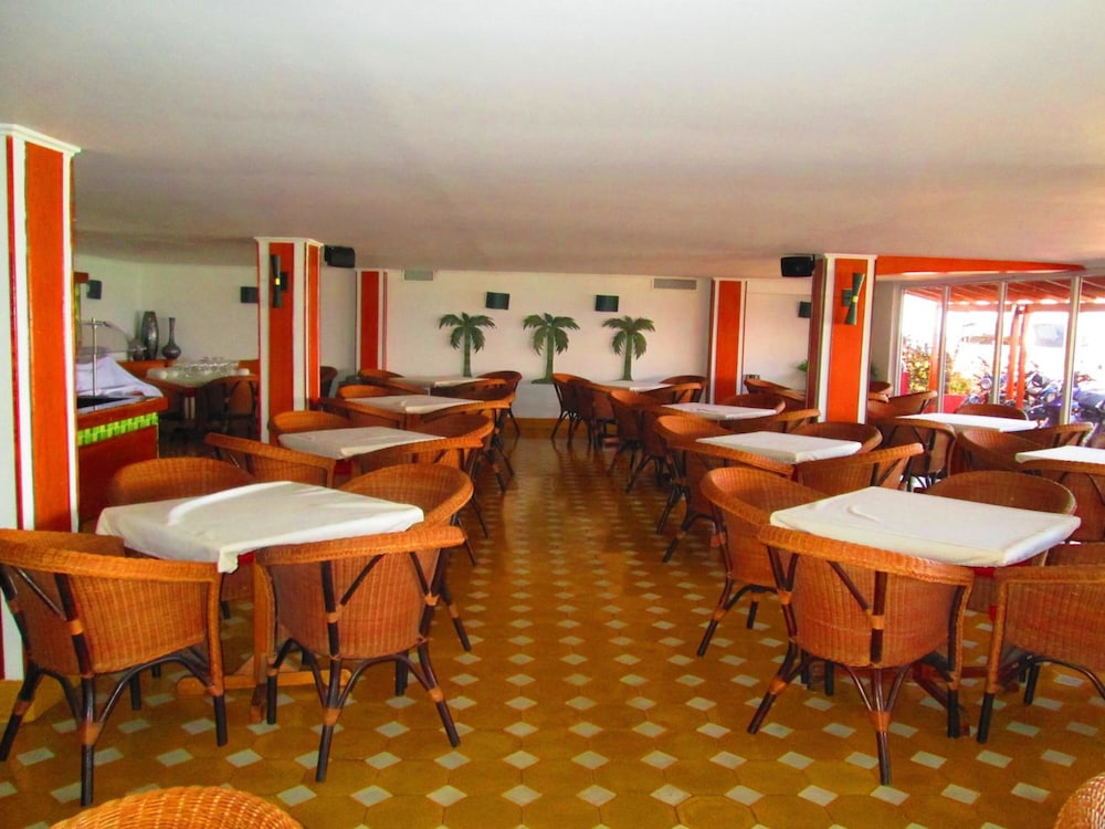 Decameron San Luis 41/61