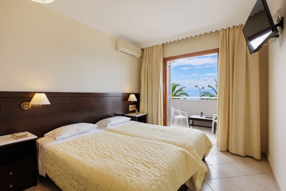 Aphrodite Beach Hotel Corfu 18/49