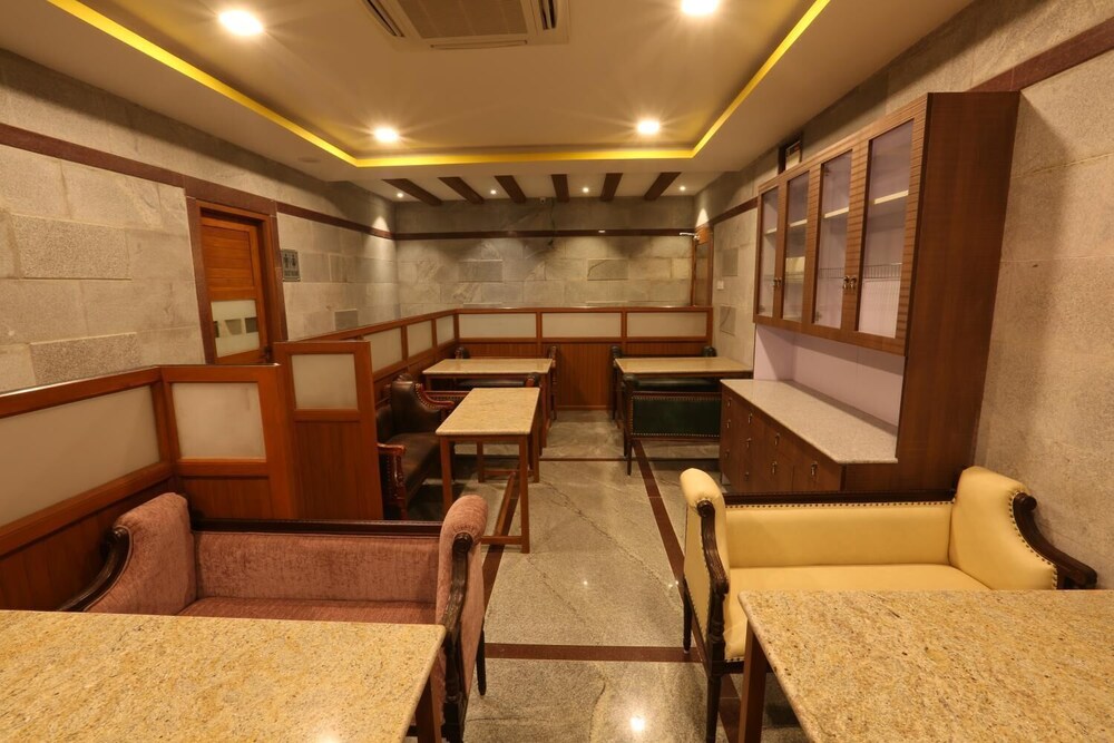 Kyriad Prestige Mayapuri Amira 28/50