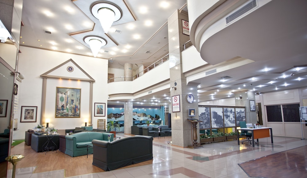 Sergah Hotel 48/51