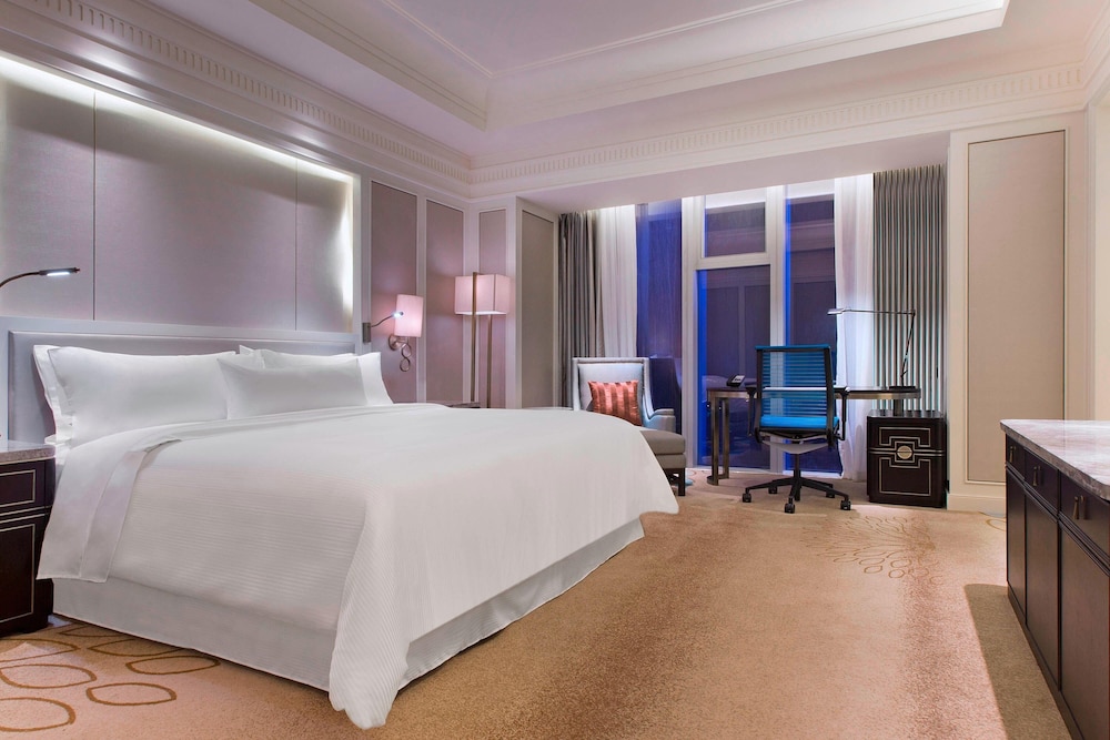 غرفة كلوب بسرير كينج بإطلالة على المدينة، The Westin Qingdao 3/5