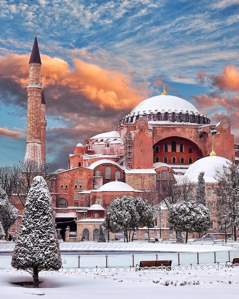 Ezkar Bathonea Art Istanbul Hotel 55/60