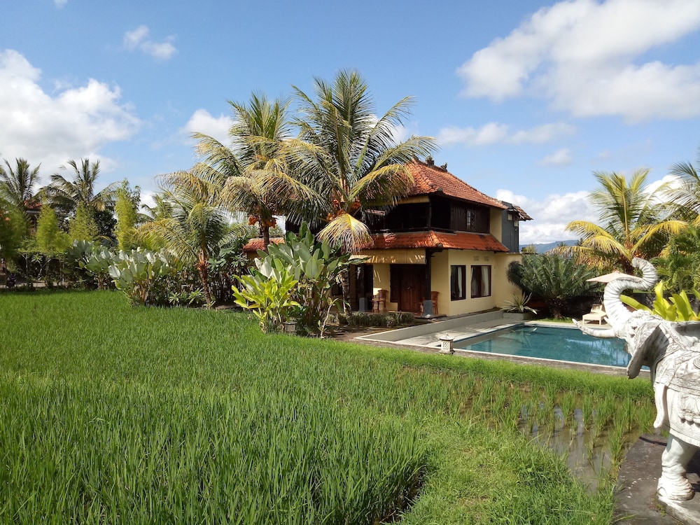 Atres Villa 33/50