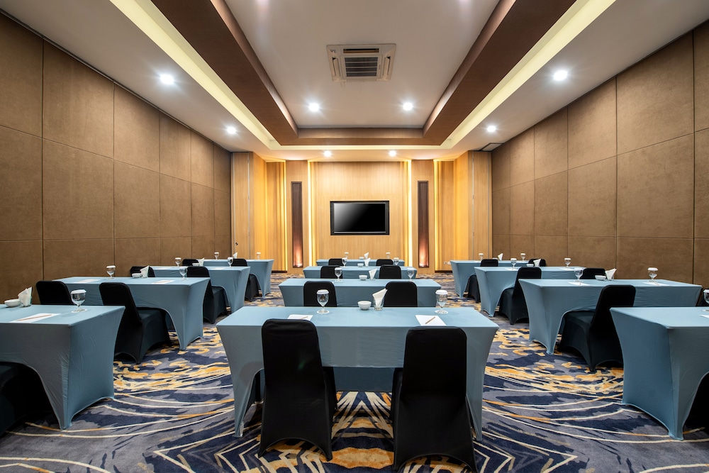Oakwood Hotel and Apartments Taman Mini Jakarta 48/57
