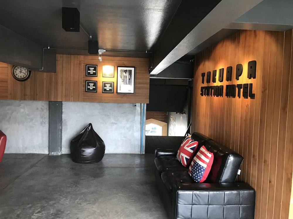 Takuapa Station Hotel 12/40