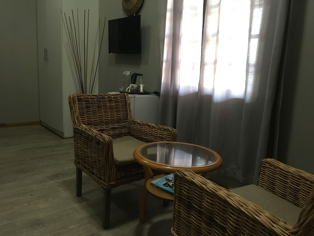 African Home 29/50