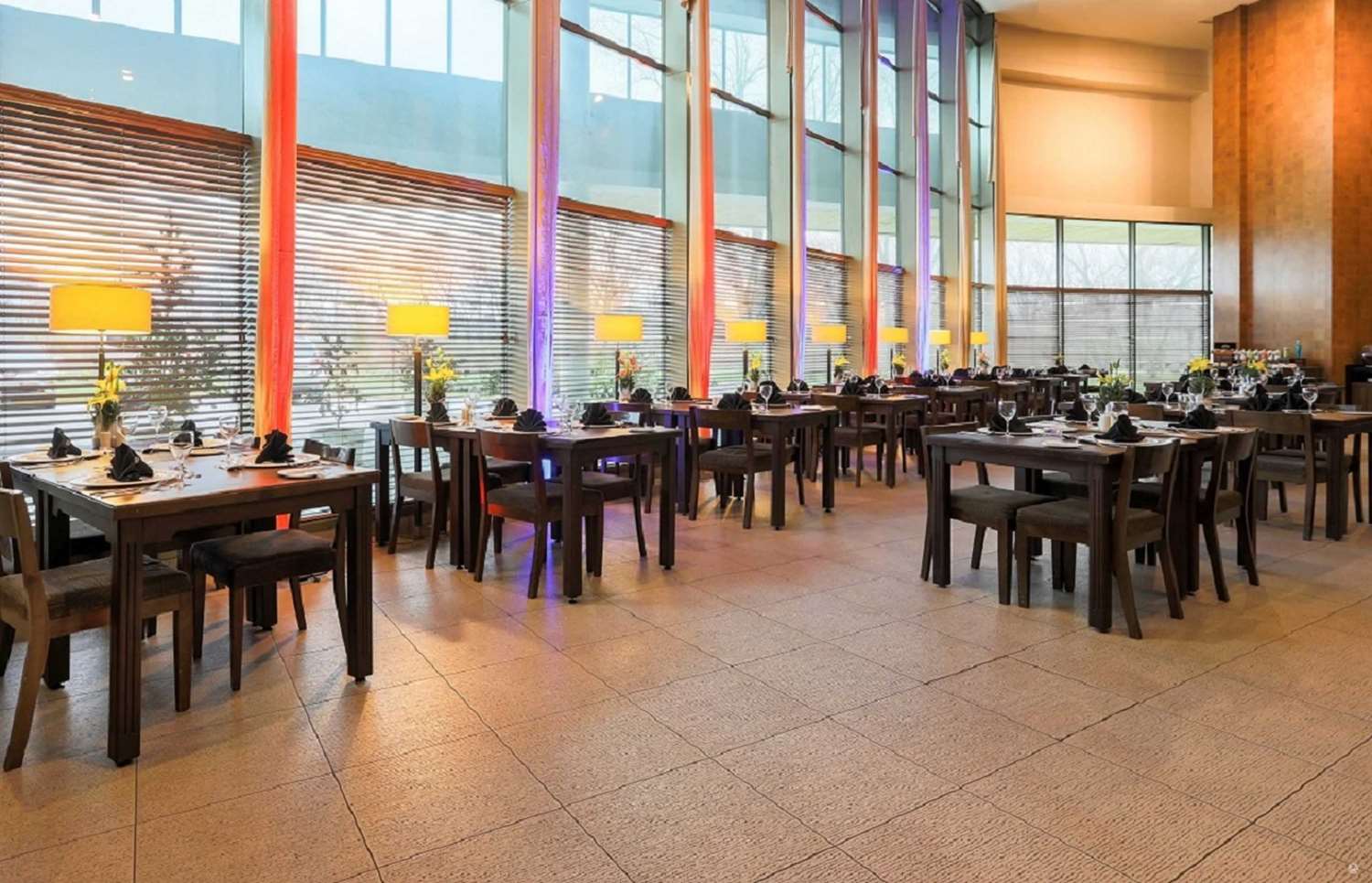restaurant cafeteria