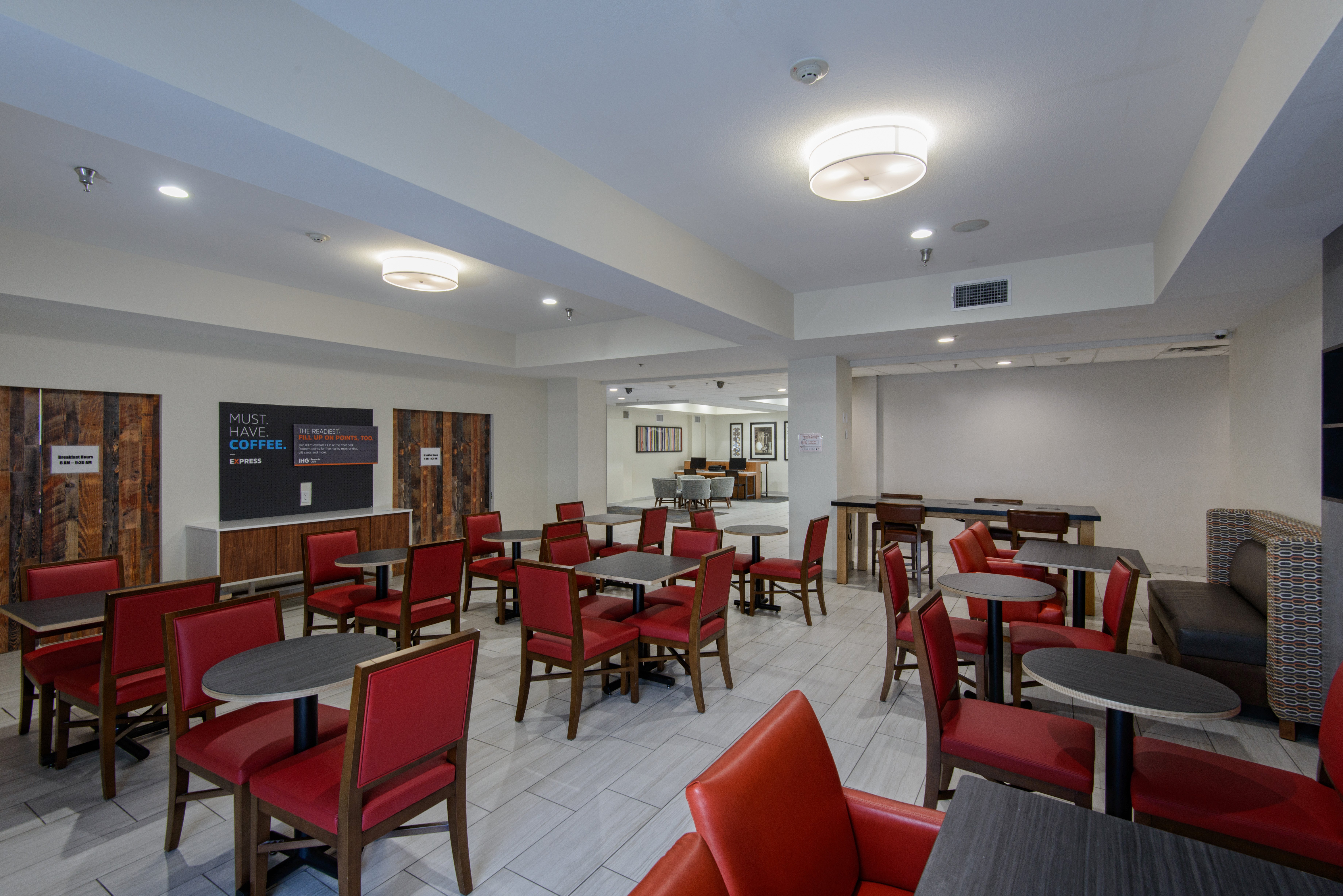 Holiday Inn Express Hotel & Suites Corpus Christi 32/44