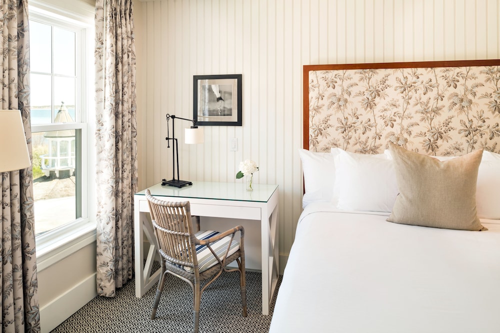 Room, King Bed, Historic Wing