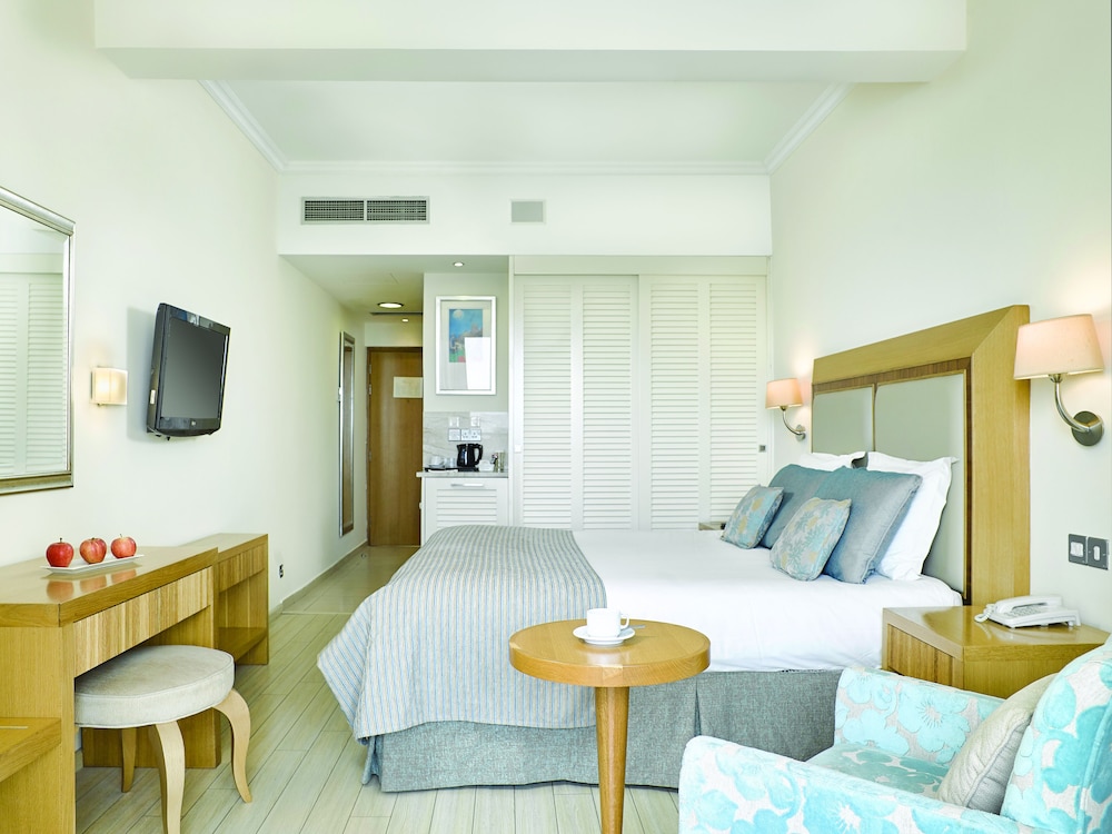 Olympic Lagoon Resort Ayia Napa 32/50