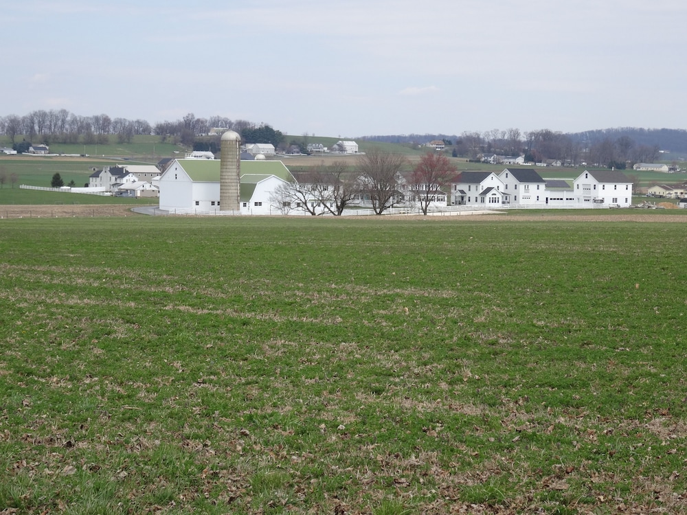 Amish Country Motel 46/52