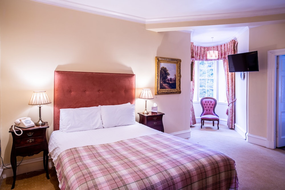 Dalmunzie Castle Hotel 12/77