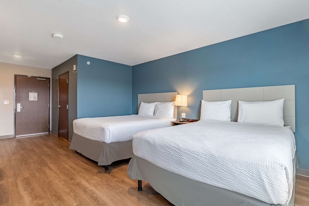WoodSpring Suites Portland North Gresham 25/53