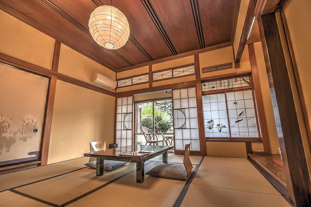 Historical Ryokan Hostel K's House Ito Onsen - Hostel 36/50