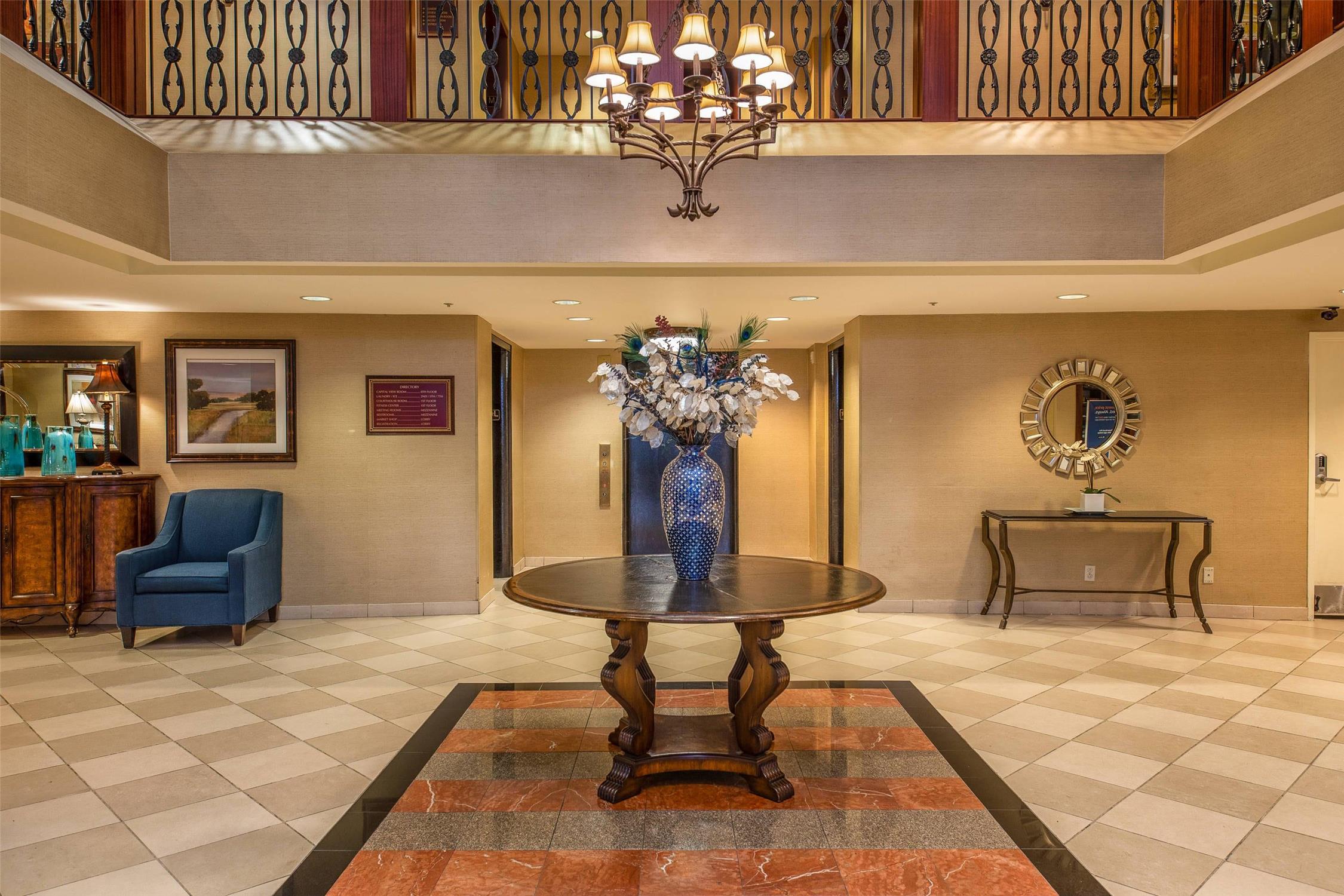 Clarion Collection Hotel Arlington Court Suites 2/28