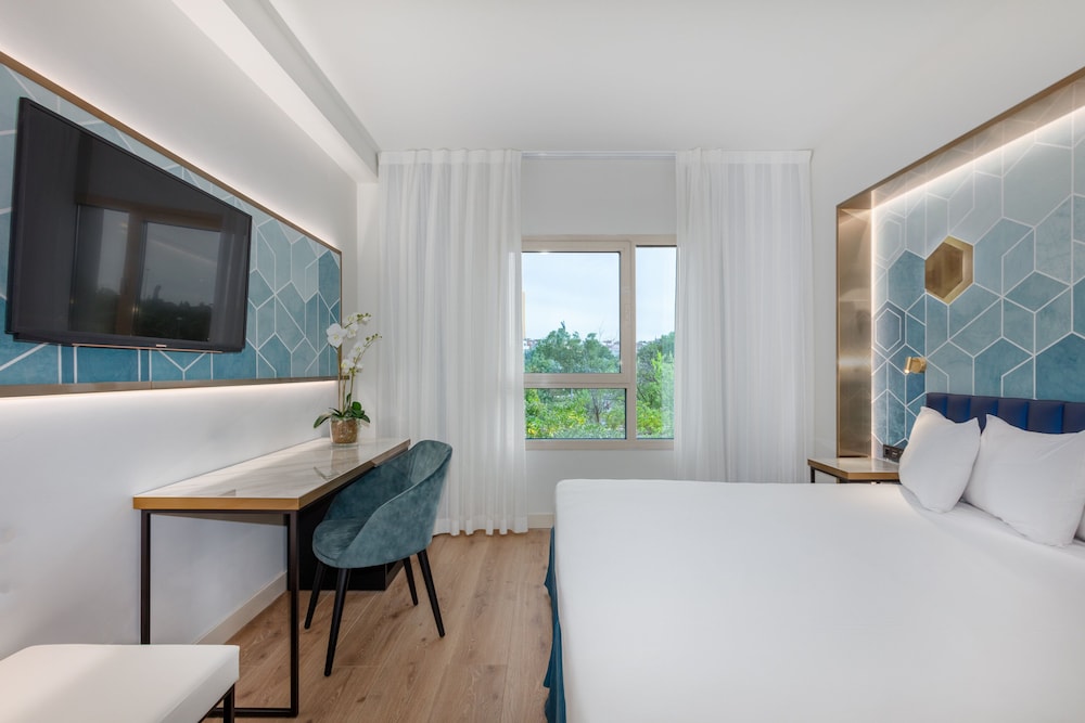 Eurostars Gran Madrid 30/100