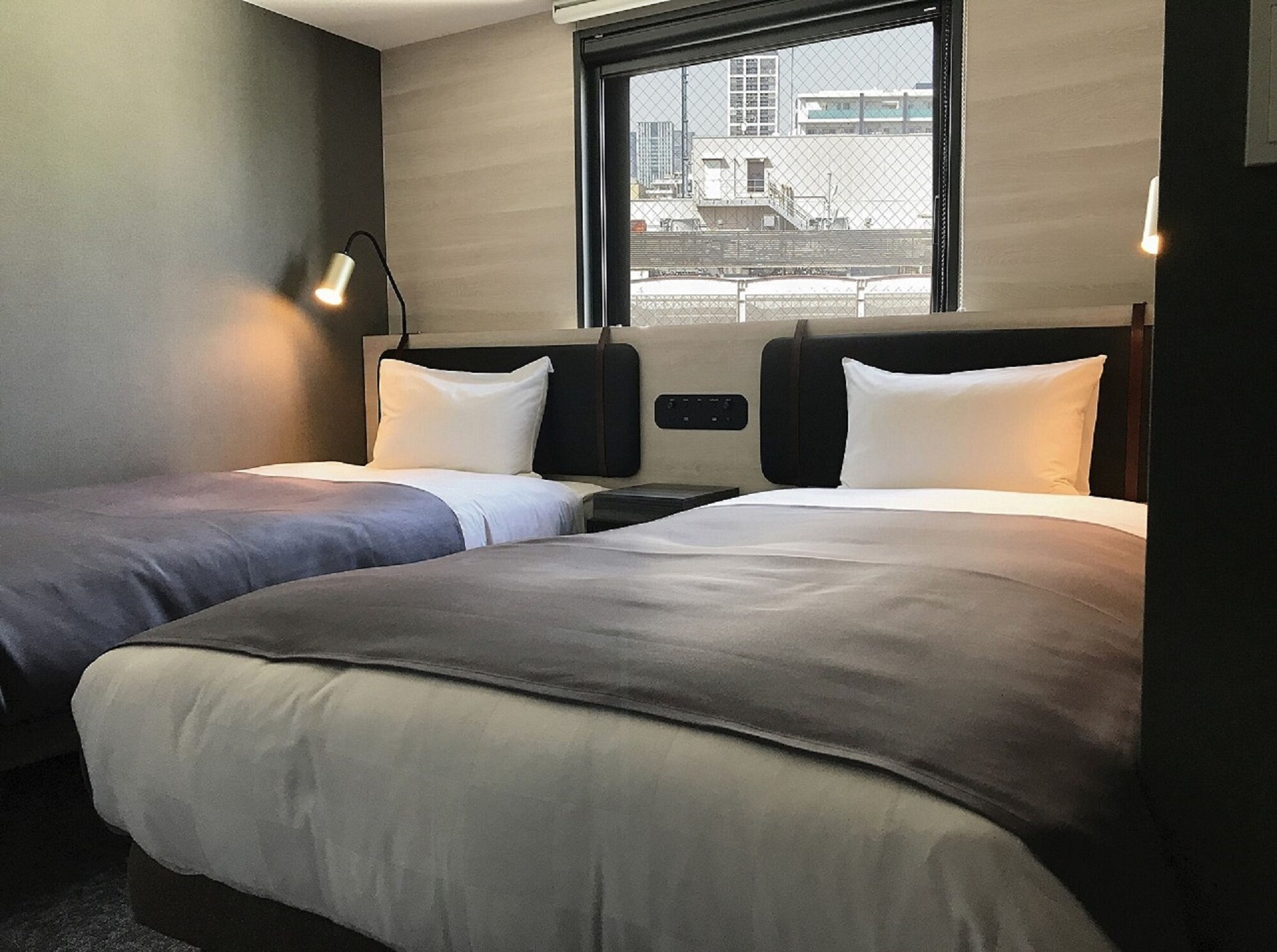 ROOM, TWIN BEDS, CITY VIEW