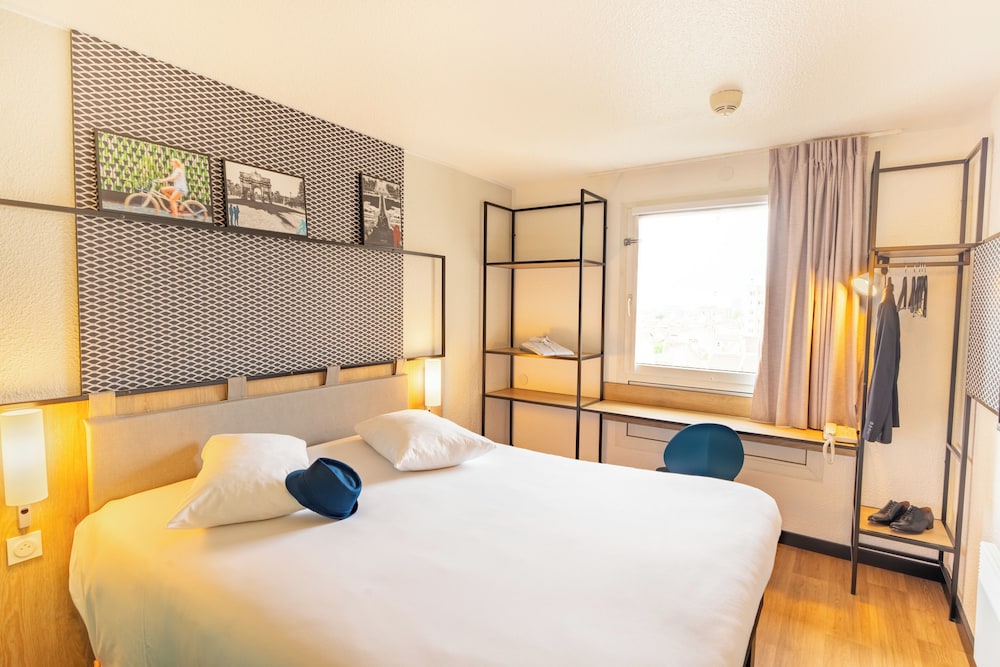 STANDARD, DOUBLE BED