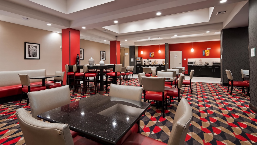 Best Western Plus Laredo Inn and Suites 34/37
