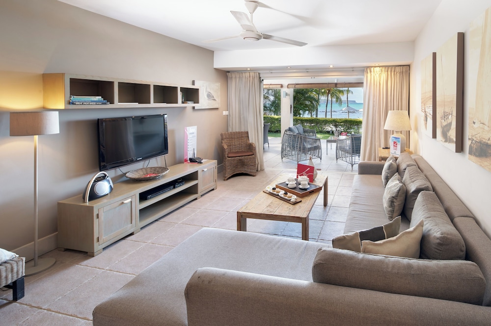 CAPE POINT SEAFRONT SUITES & PENTHOUSE BY LOV 26/51