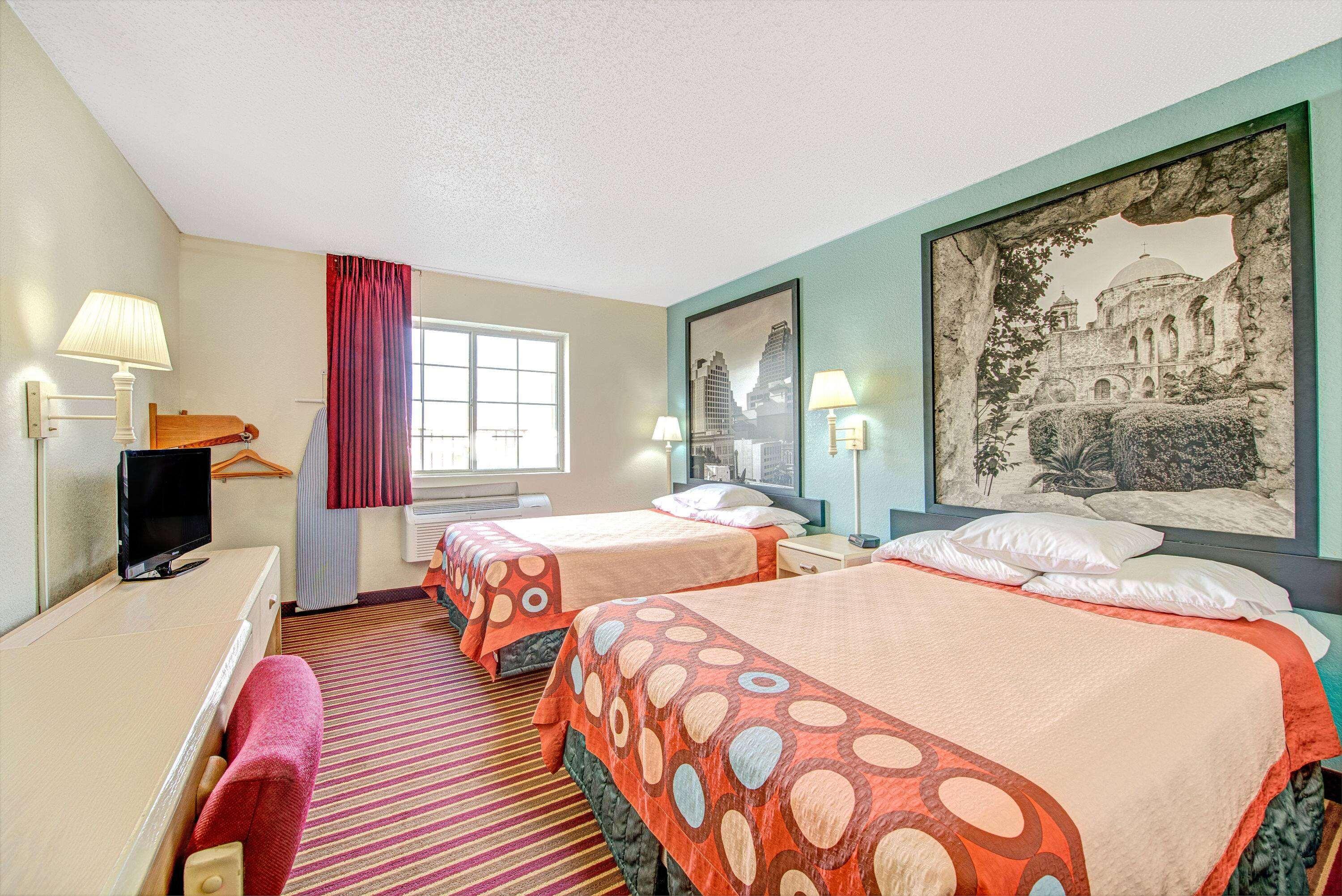 Room, 2 Queen Beds