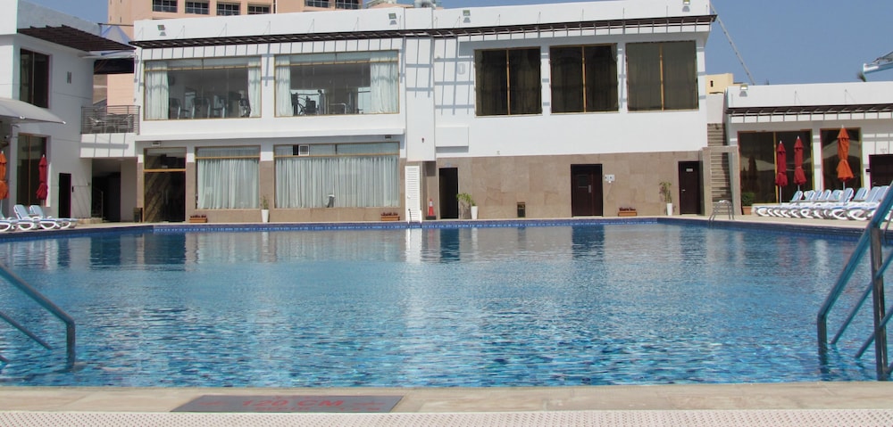 Mirage Bab Al Bahr Beach Hotel 3/44