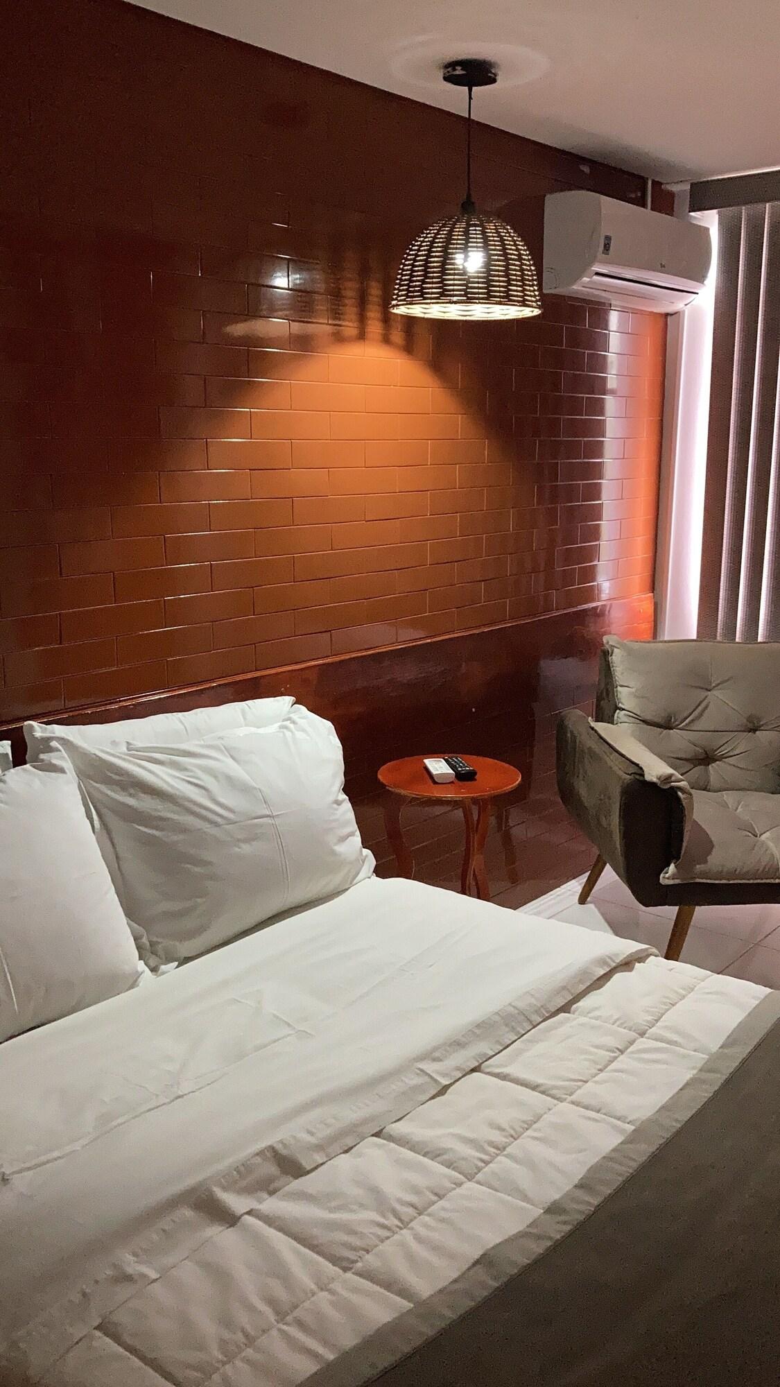 HOTEL SENADOR DISTRIBUTED BY AMERIS 20/48