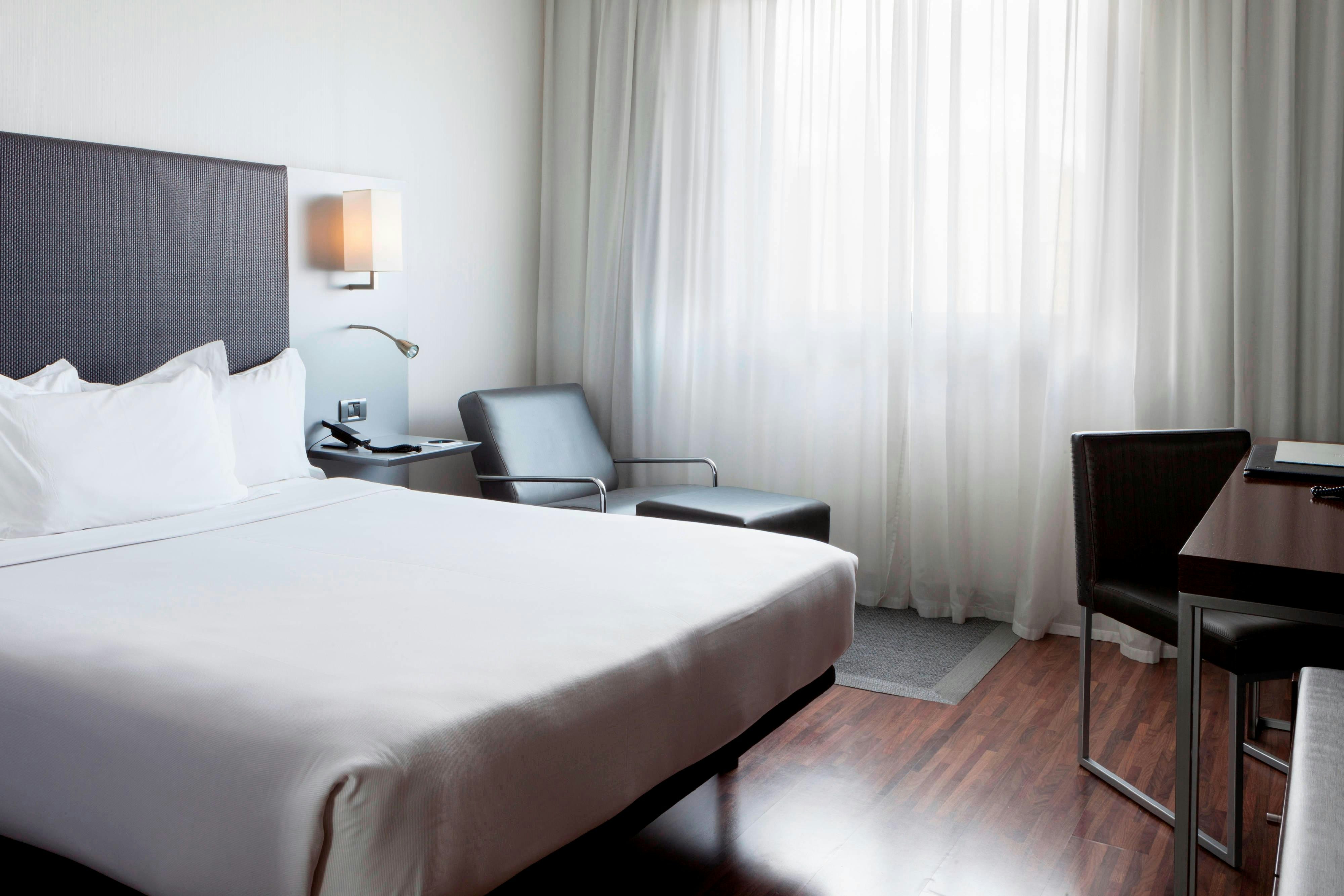AC Hotel by Marriott Madrid Airport 6/45