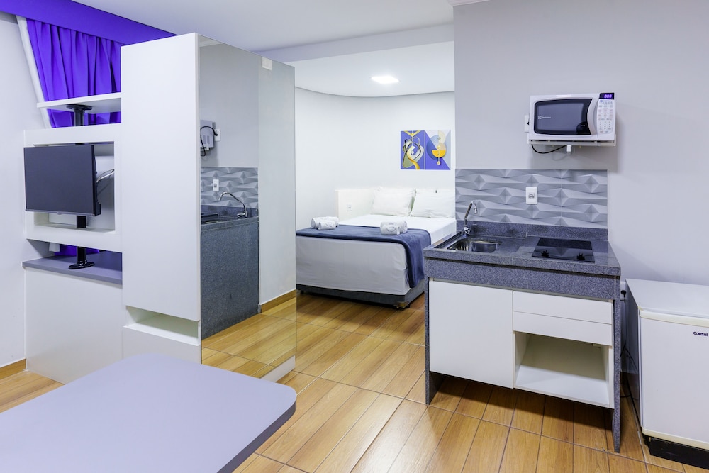 Carillon Plaza Hotel 18/50