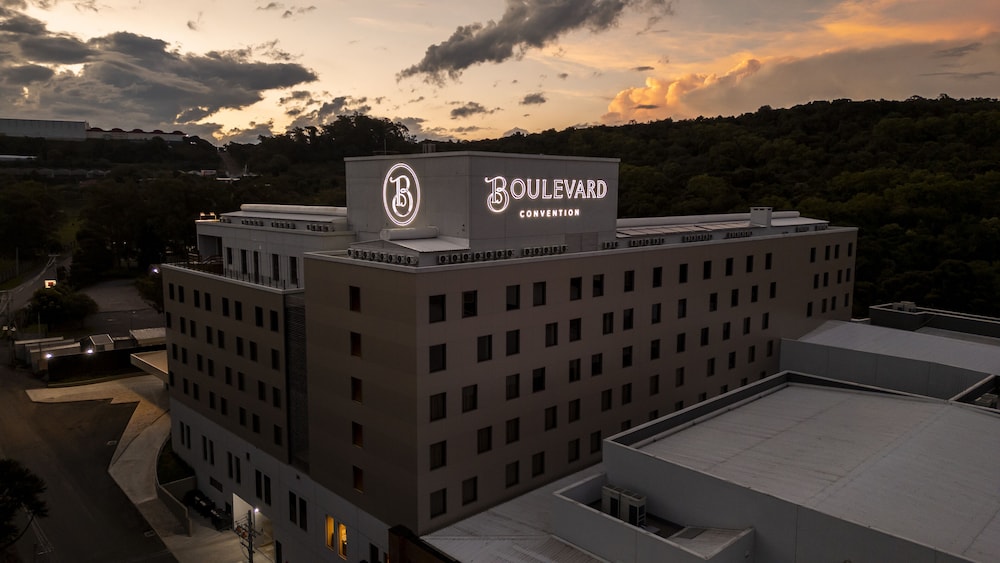 Plaza Hotel & Boulevard Convention Vale dos Vinhedos 1/49