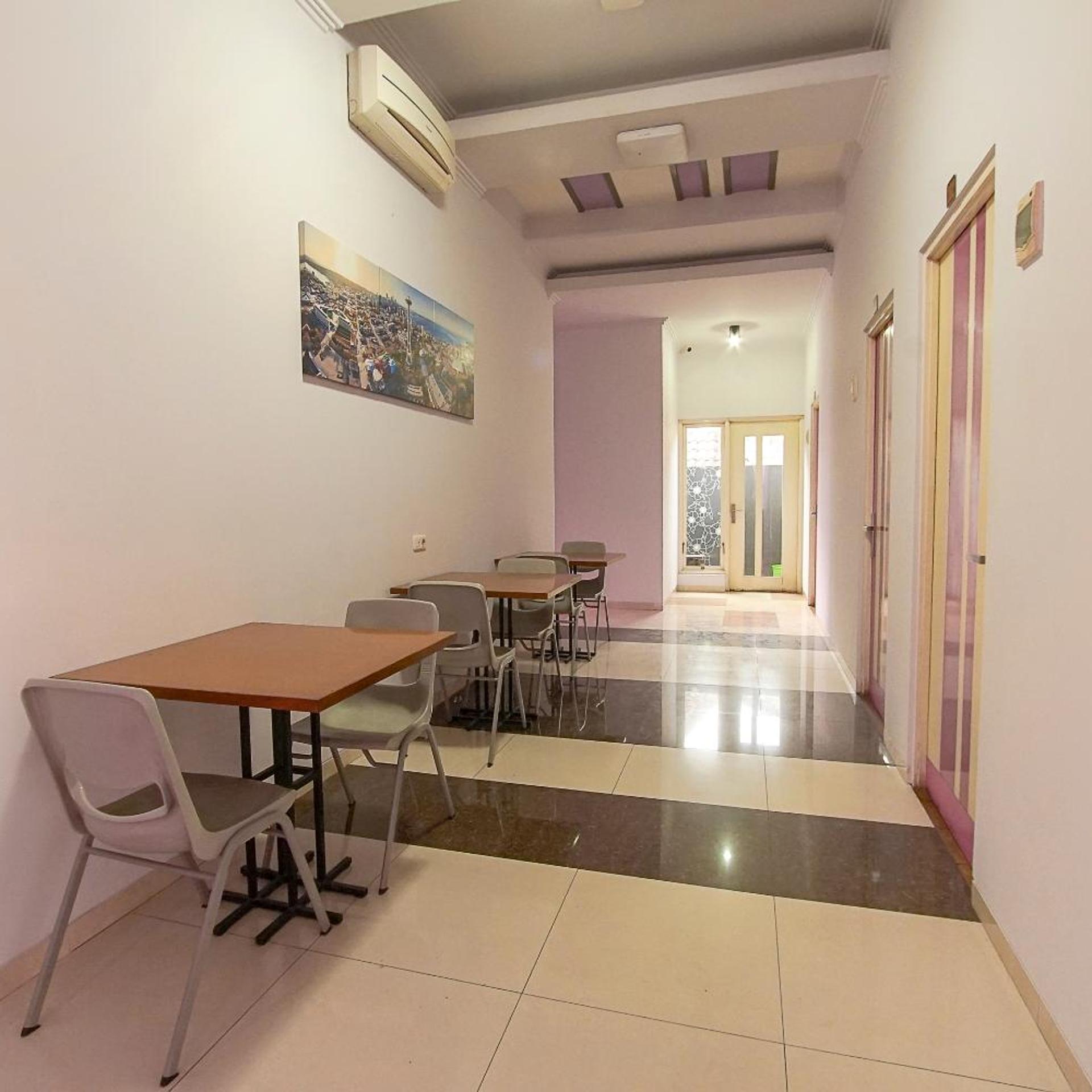 OYO 3808 Fif fa Hotel Kauman 41/56