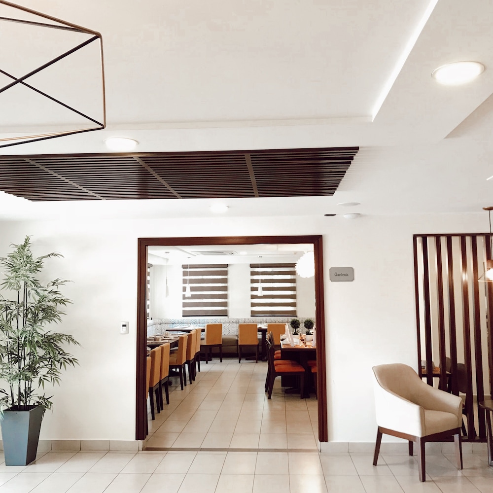 Gardenia Inn Hotel 45/67